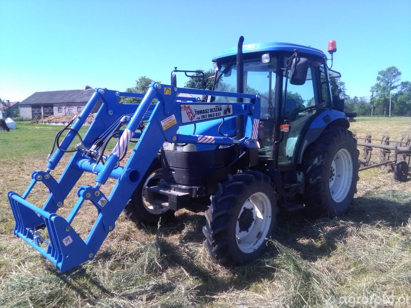 Zdjęcie traktor New Holland TD60D 716643 Galeria rolnicza agrofoto