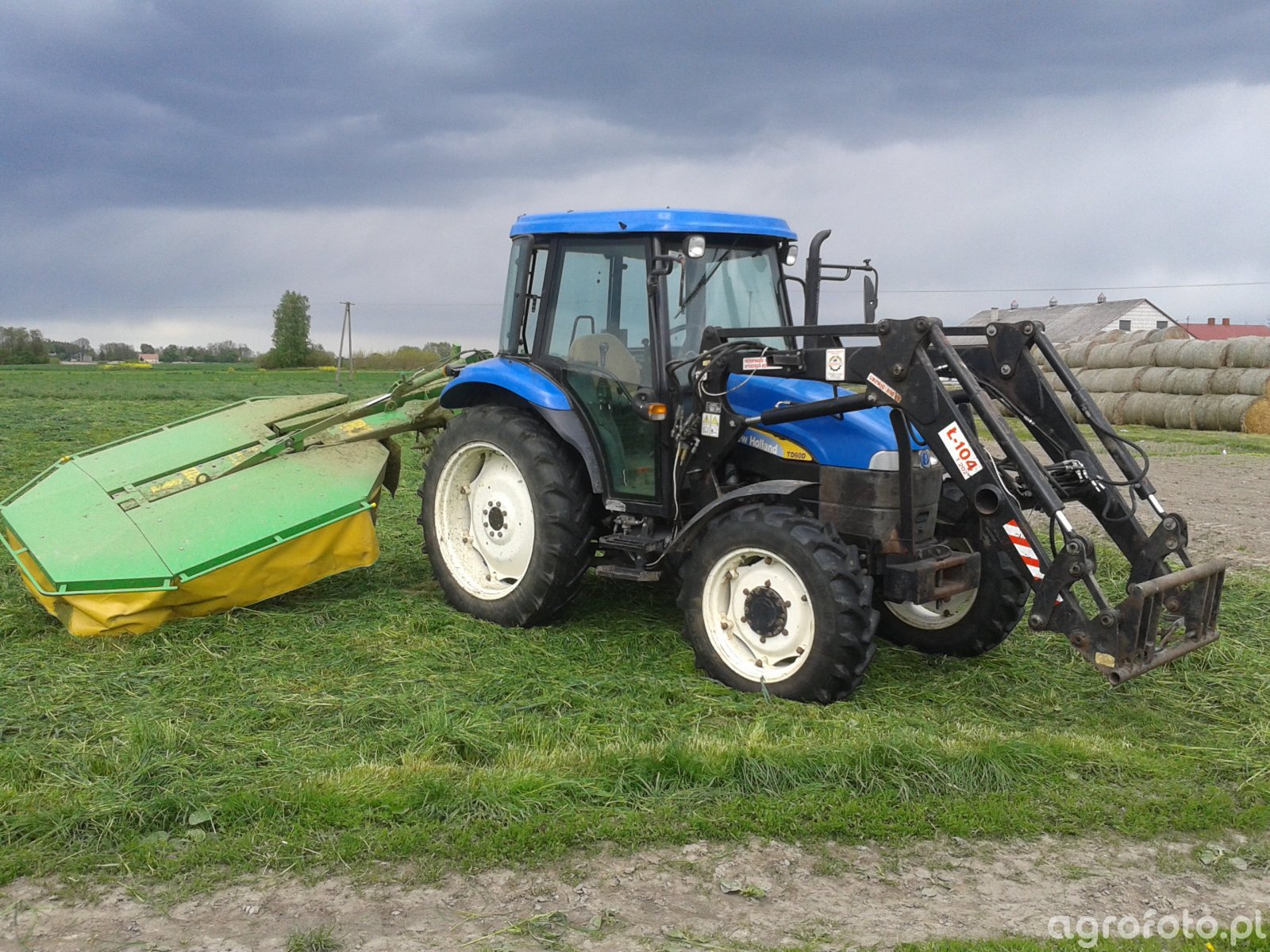 Foto Ciagnik New Holland TD60D Id 503721 Galeria Rolnicza Agrofoto