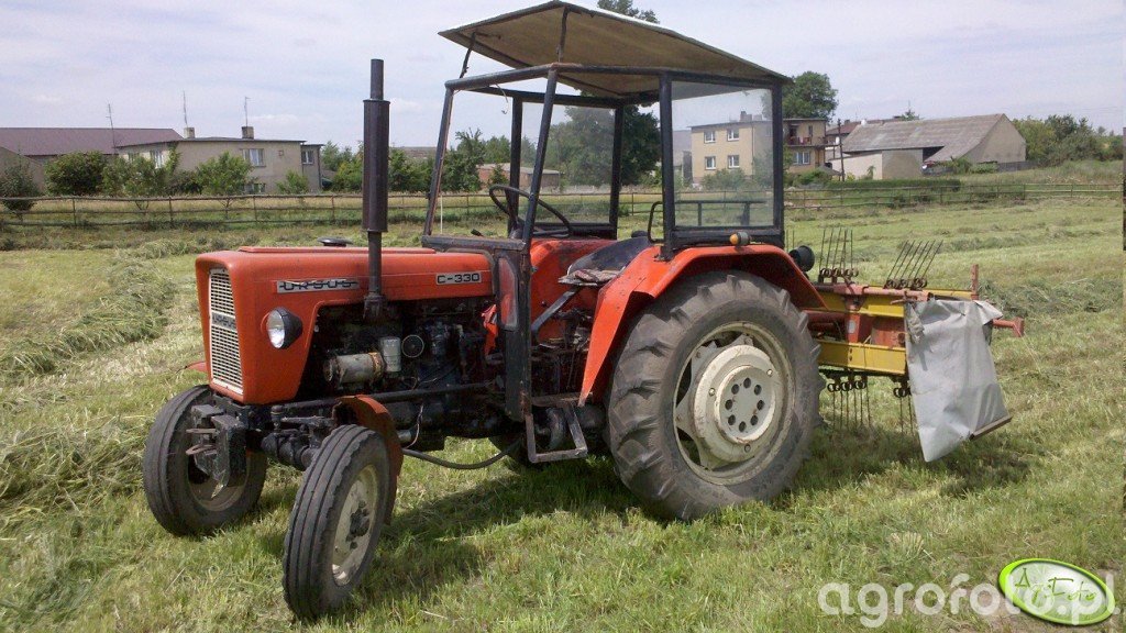 Obraz Traktor Ursus C 330 Zgrabiarka Pasowa 444588 Galeria