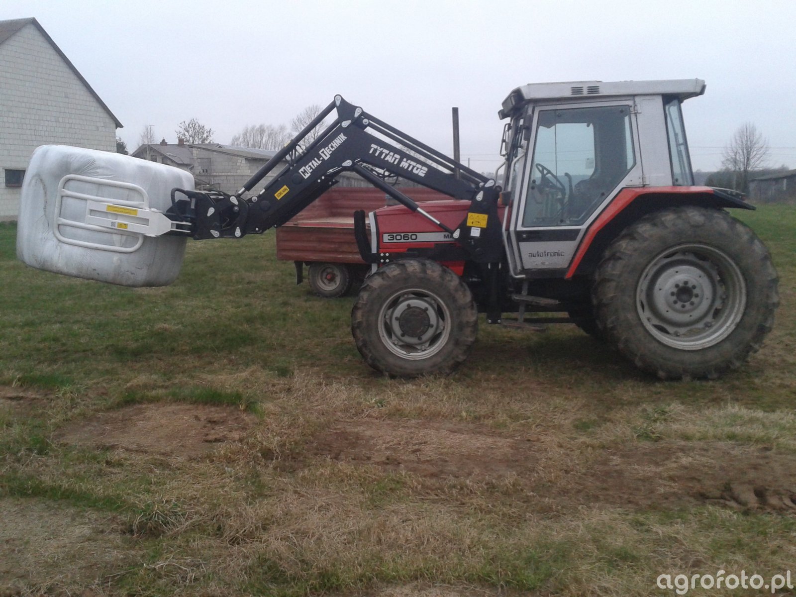 Zdjęcie ciagnik Massey Ferguson 3060 Metal Technik Tytan MT02 id