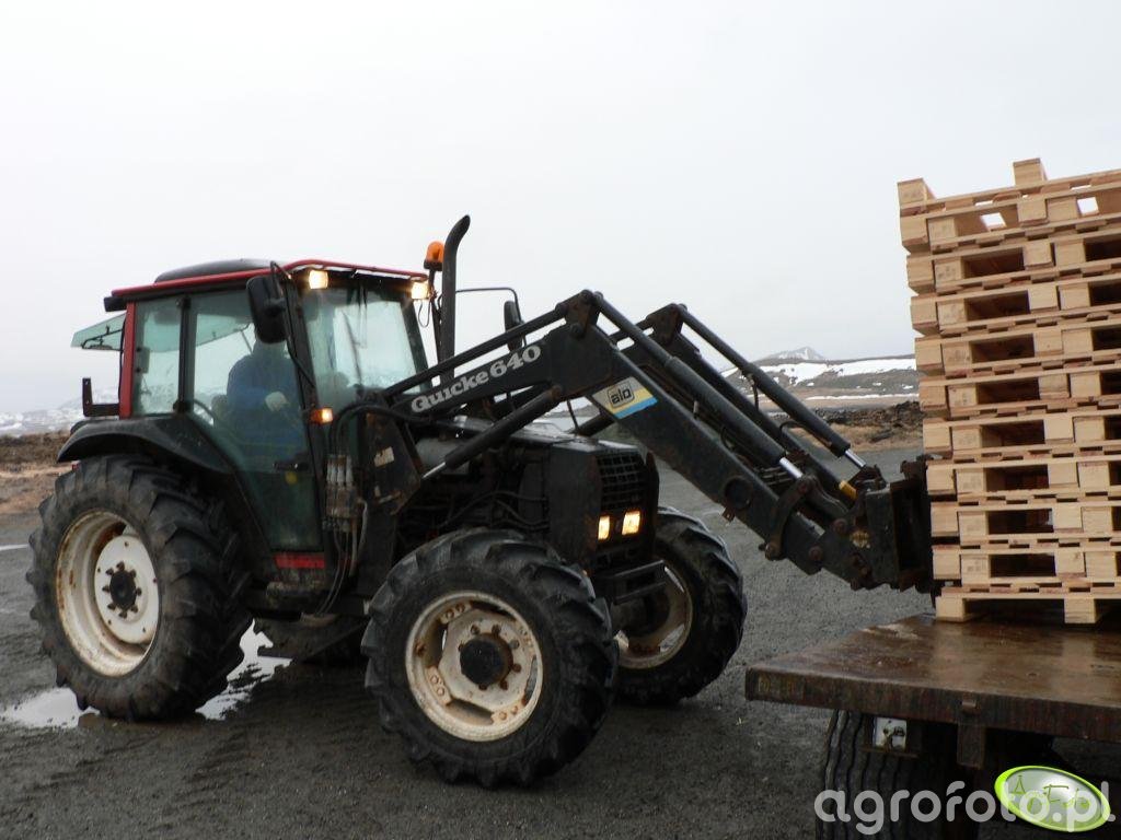 Fotografia Traktor Valtra Id Galeria Rolnicza Agrofoto