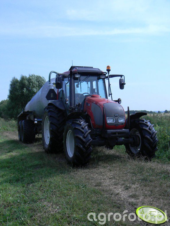 Foto Traktor Valtra A95 Id 231151 Galeria Rolnicza Agrofoto