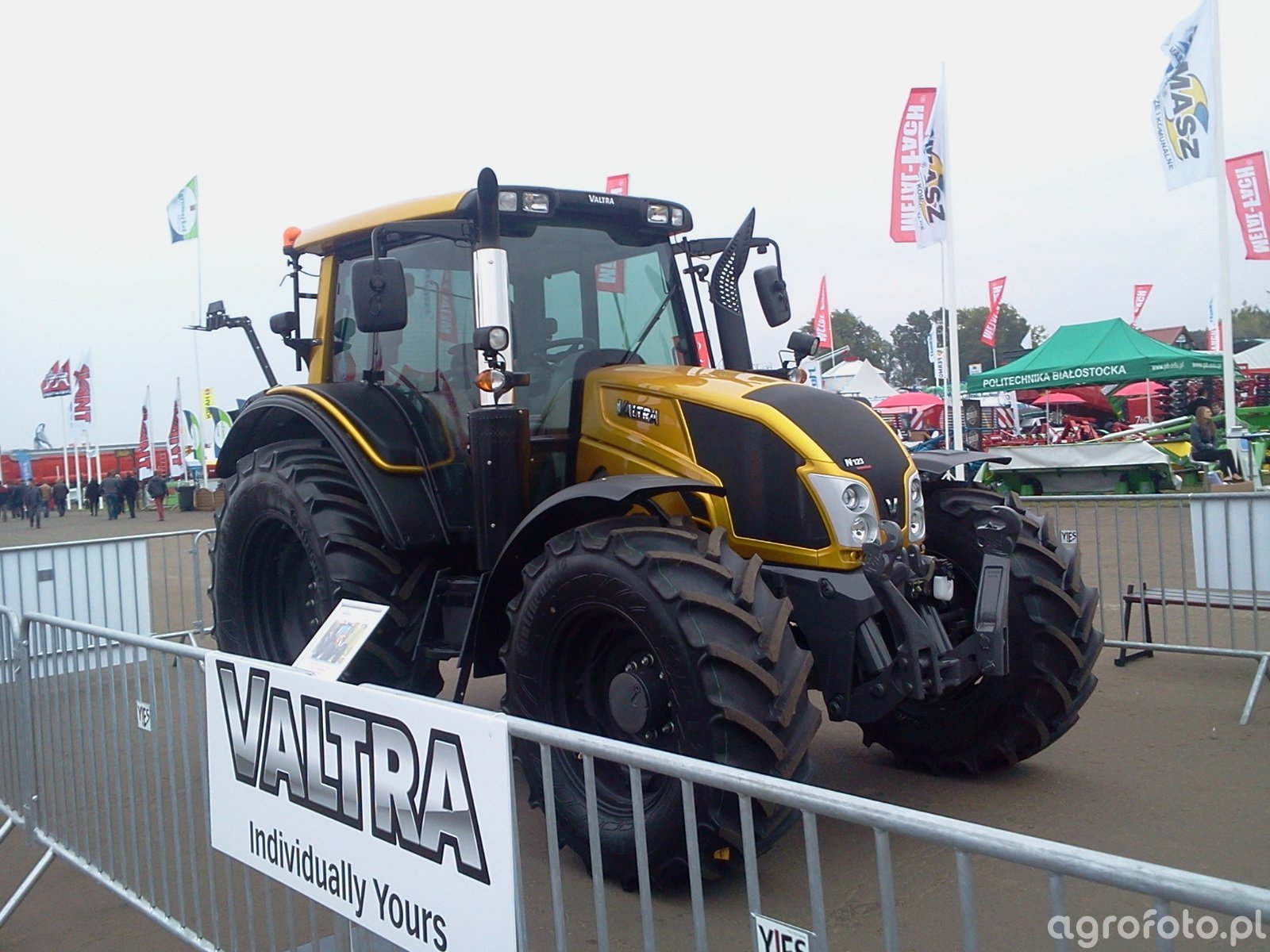 Obraz Traktor Valtra 455940 Galeria Rolnicza Agrofoto