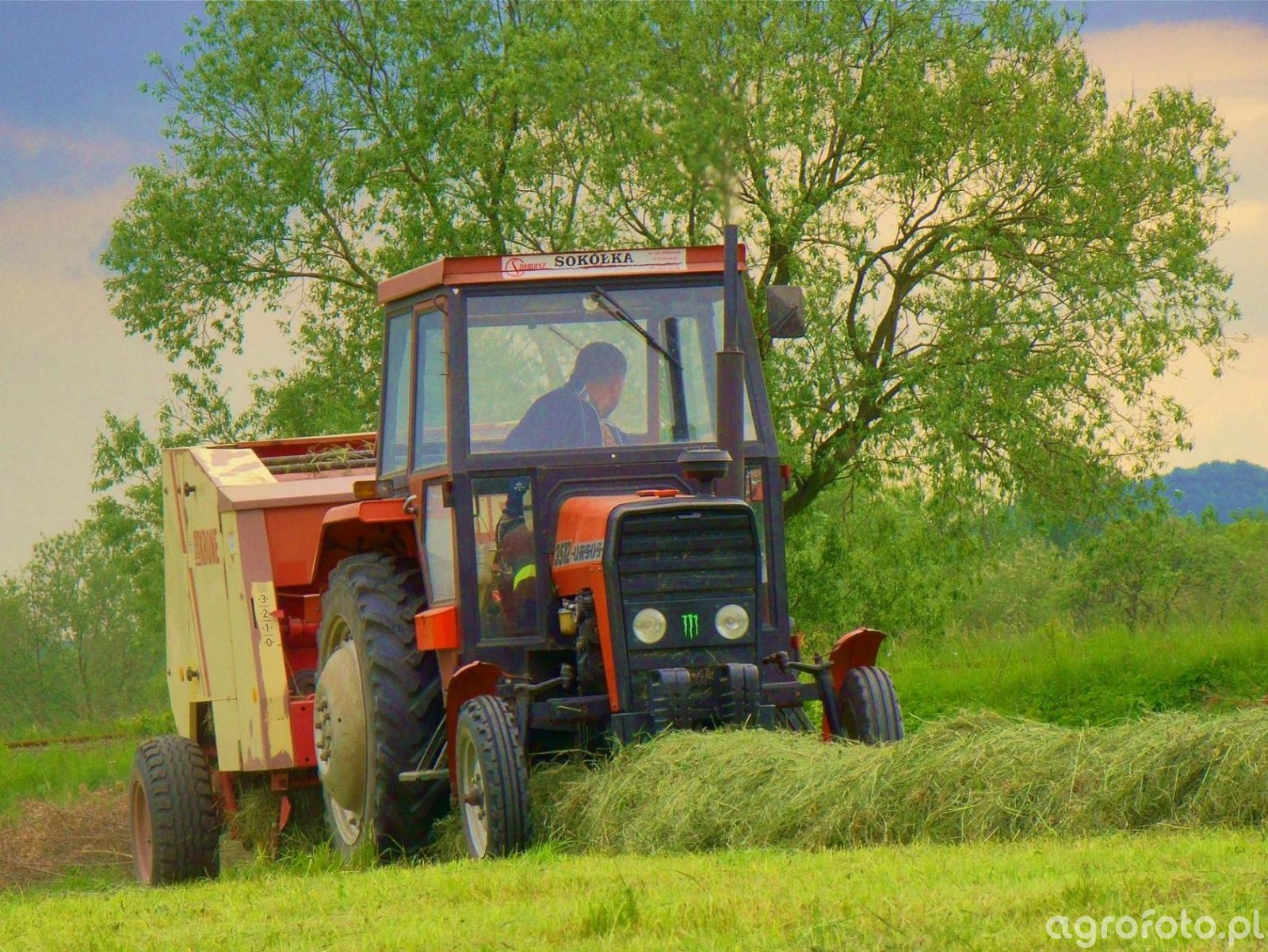 Foto Ciagnik Ursus I Krone Kr Galeria Rolnicza Agrofoto