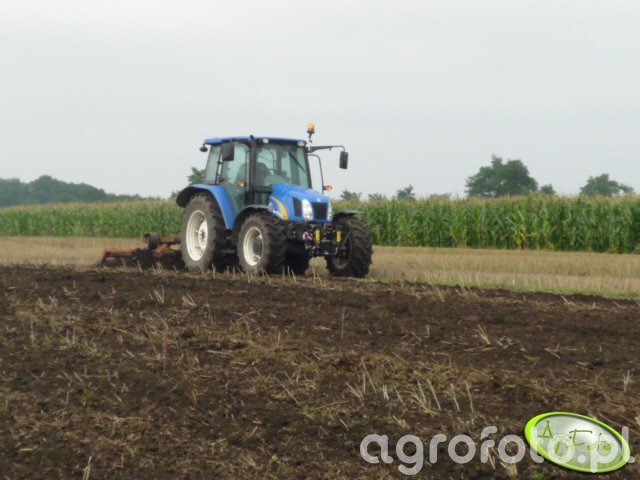 Zdj Cie Ciagnik New Holland T Galeria Rolnicza Agrofoto