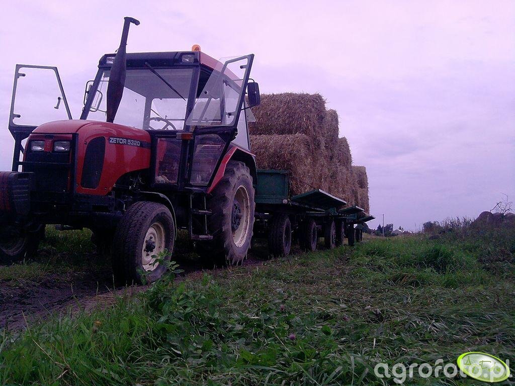 Fotografia Ciagnik Zetor 5320 Przyczepy 168726 Galeria Rolnicza