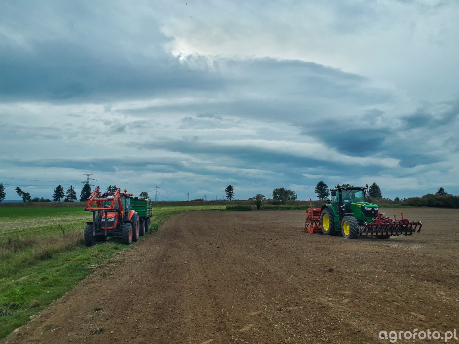 Zdjęcie ciągnik John Deere 6140r siew jęczmienia ozimego id 763133