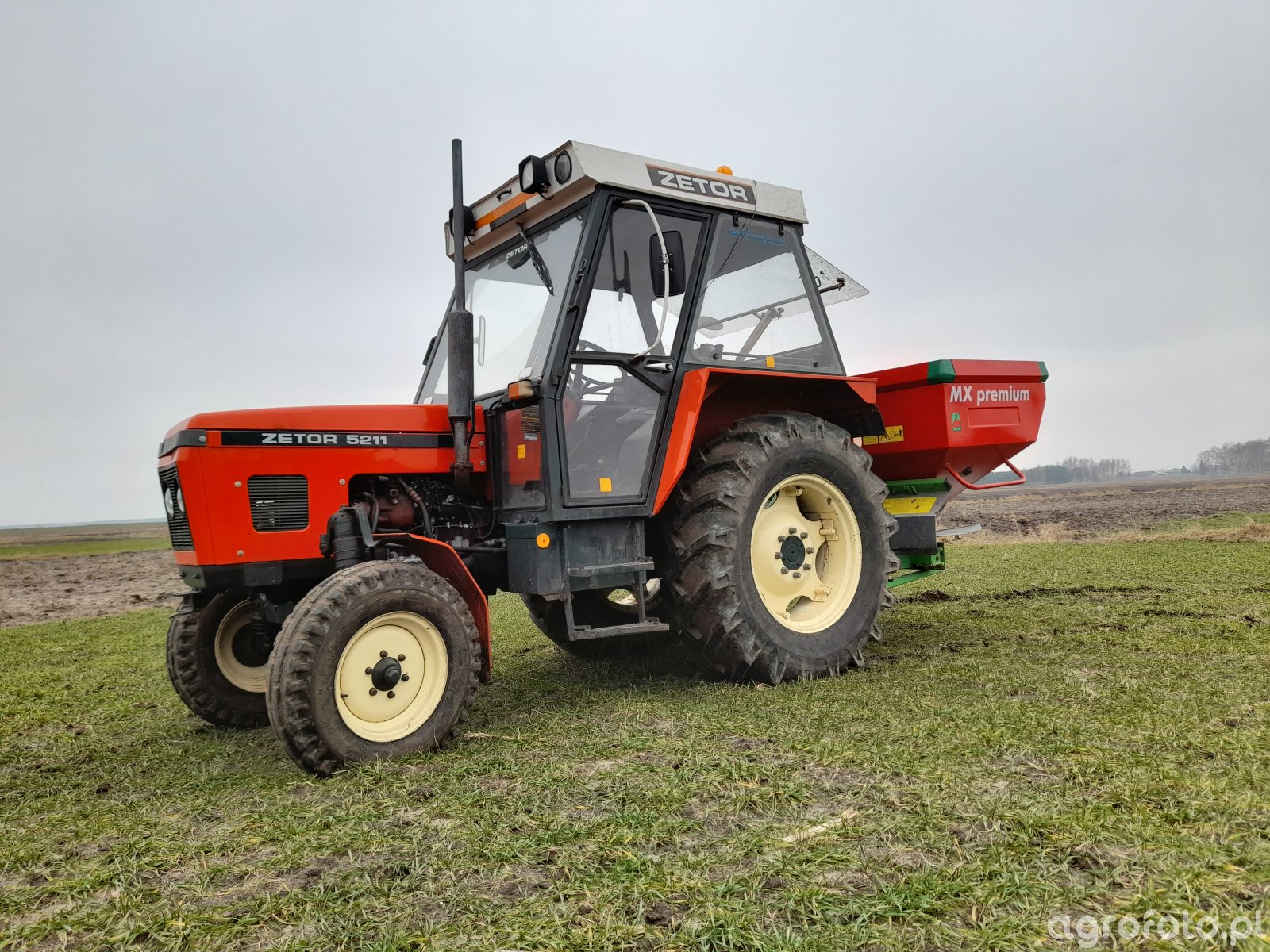 Fotografia Traktor Zetor I Unia Mx Premium Id Galeria