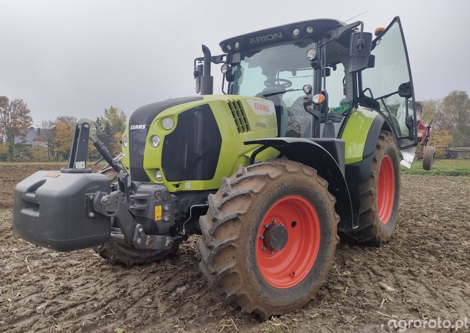 Fotografia Traktor Claas Arion Galeria Rolnicza Agrofoto