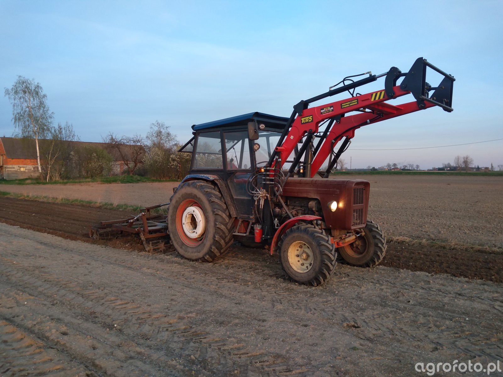 Foto ciągnik Ursus C 360 id 825919 Galeria rolnicza agrofoto