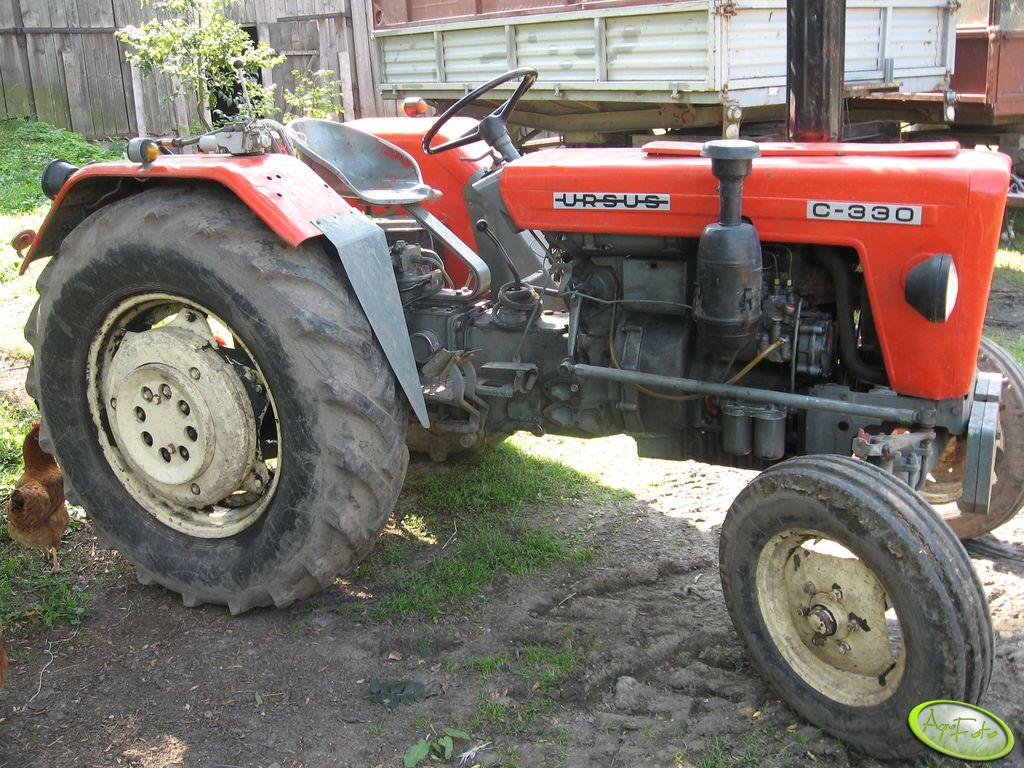 Fotografia traktor Ursus C328 z silnikiem od C330 id