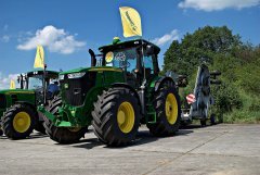 John Deere 7230R