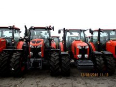 Kubota M7.131 i Kubota 128 GX