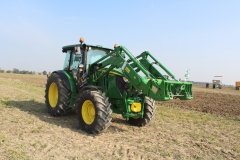 John Deere 6090 MC