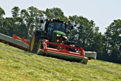 John Deere 6210R + Kuhn GMD 8730