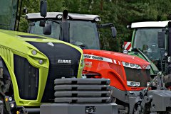 Claas Xerion 5000 + Massey Ferguson 8690