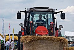 Massey Ferguson 5611