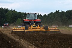 Massey Ferguson 7624 + Agrisem