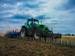 Deutz-Fahr Agrotron X720 + Lemken Rubin 9