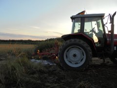 Massey Ferguson 6260 + pługi UG 3