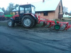 Belarus 952 i Agromasz PJ4+