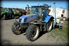 New Holland T6.175 & Monosem