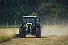 Claas Arion 420