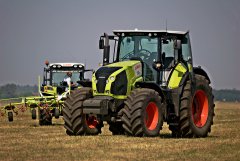 Claas Axion 830