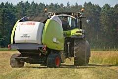 Claas Variant 365RC