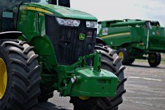 John Deere 7230R