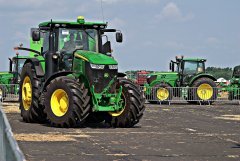 John Deere 7250R