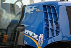 New Holland T8.330