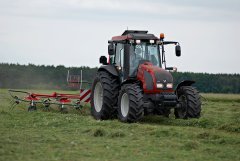 Valtra A93