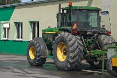 John Deere 4755