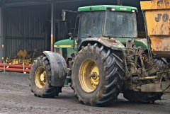 John Deere 7810
