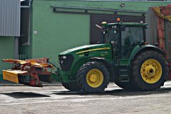 John Deere 7930