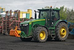 John Deere 8360R