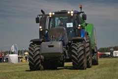 Valtra T174 + McHale Fusion Vario