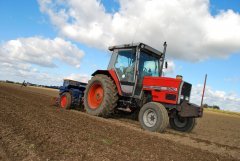 Massey Ferguson 3050 & Nordsten CLH 300