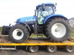 New Holland t7.220