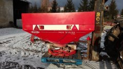 Rozsiewacz KUHN MDS 932 K2