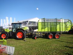 Claas Arion 640