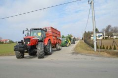 Parada Ciągników w ZSTR Piotrowice