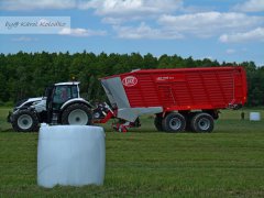 Valtra T + Lely TIGO XR75