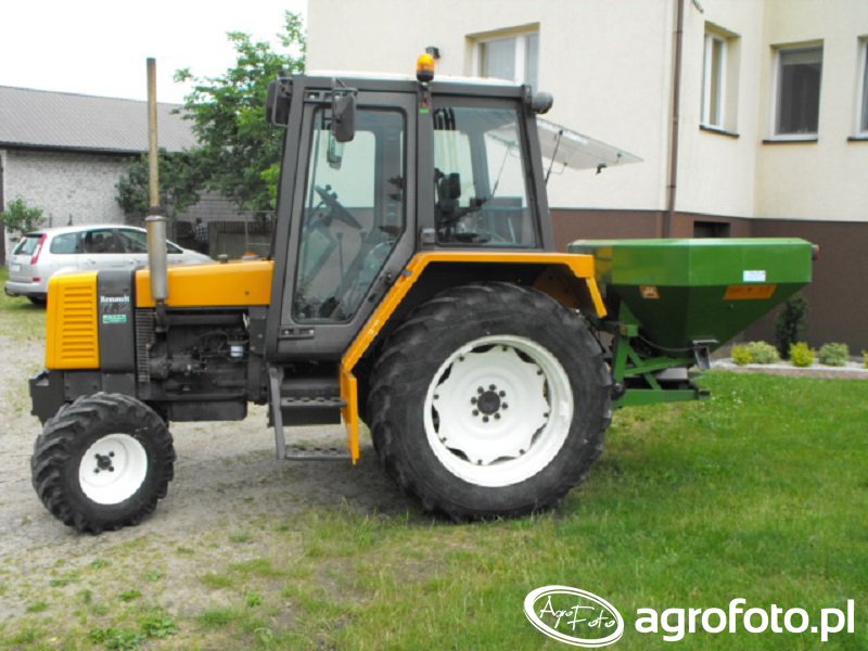 Fotografia Traktor Renault 7712 Ts Id:585759 - Galeria Rolnicza Agrofoto