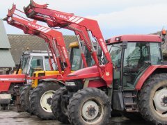 RENAULT 103-54 & CASE IH MX 90C TUR  MAILLEUX