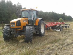 Renault Ares 826 & Quivogne