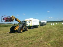 JCB 531 + John Deere 6300