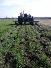 Agregat do uprawy pasowej (strip till)