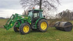 John Deere 5620 + wał